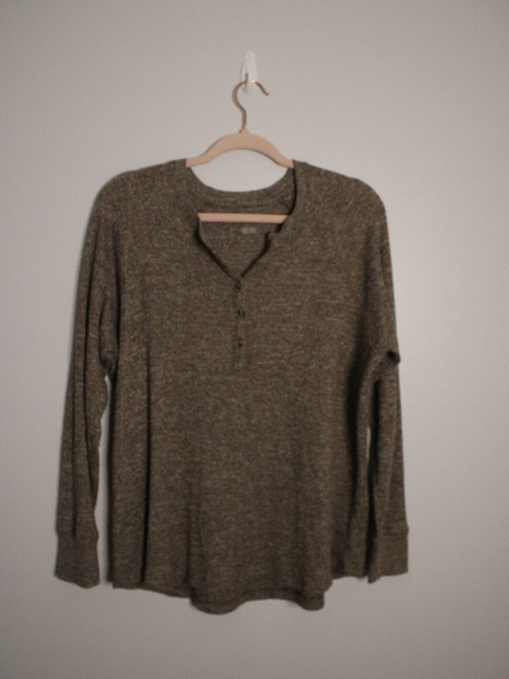 American Eagle Outfitters Olive Crewneck Henley Sweater